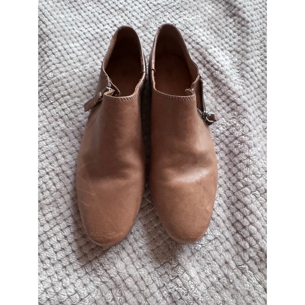 Frye shoes women’s sz 7.5 light tan